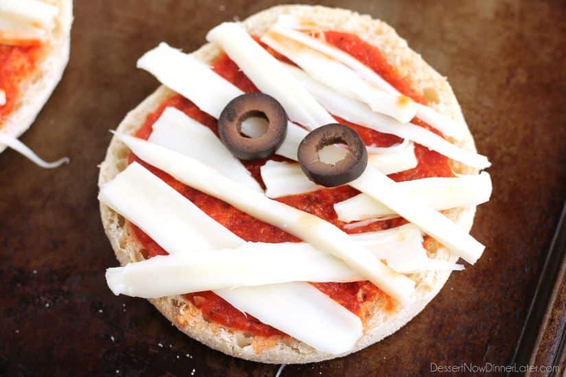 mini mummy pizza