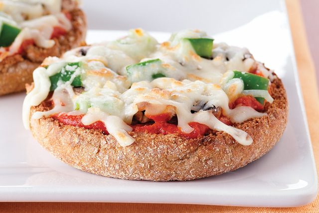 mini English muffin pizza